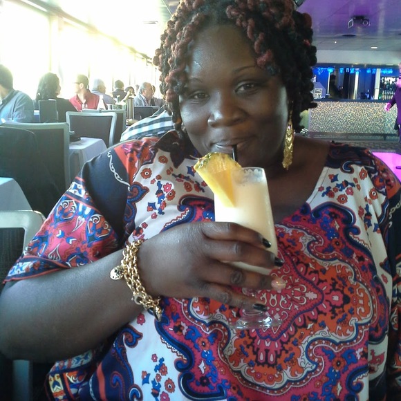 Meet your Posher, Shennette - Picture 1 of 1